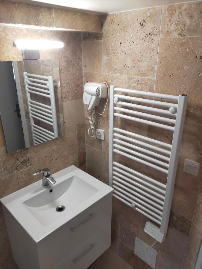 Charme Et Confort A Proximite Du Vieux Bassin Ονφλέρ Εξωτερικό φωτογραφία